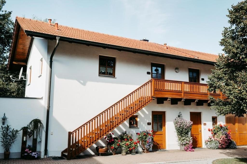 Ferienwohnung Stuiber Haarbach Екстериор снимка